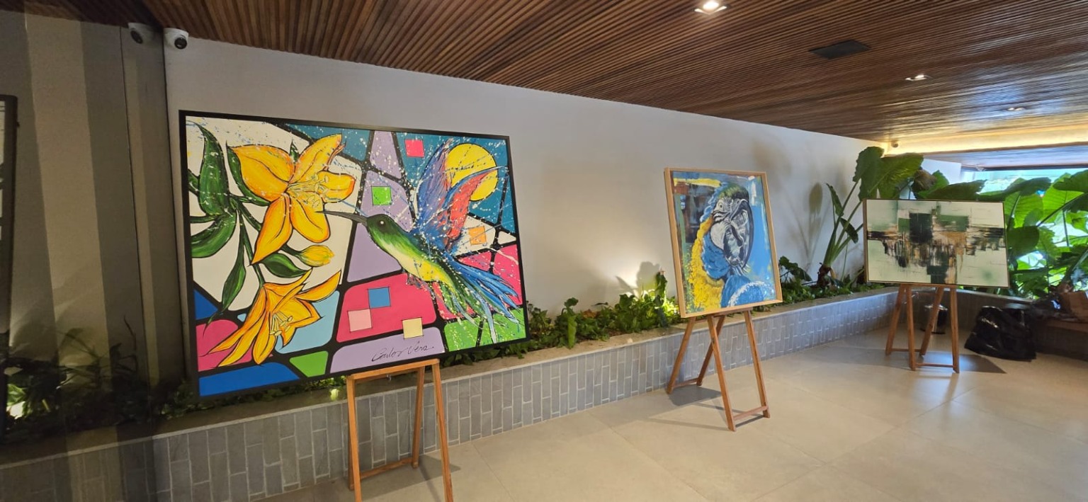 Exposição coletiva de artes visuais no Slaviero Prime Hotel