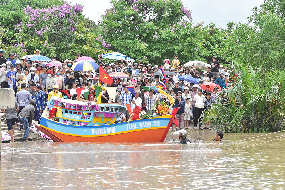 Lễ hội Cúng biển Mỹ Long