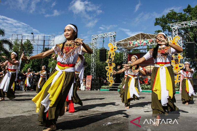 Gerak dan Bunyi Borneo