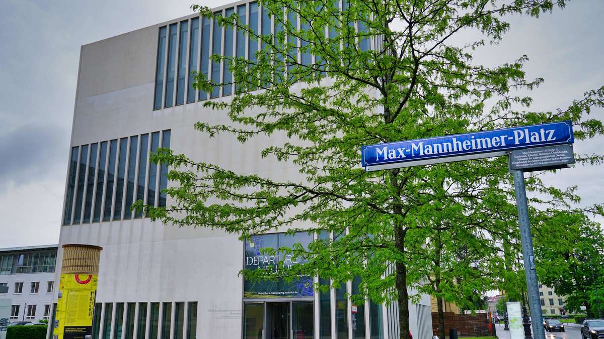 Kuratorenrundgang: „… damit das Geräusch des Krieges nachlässt“