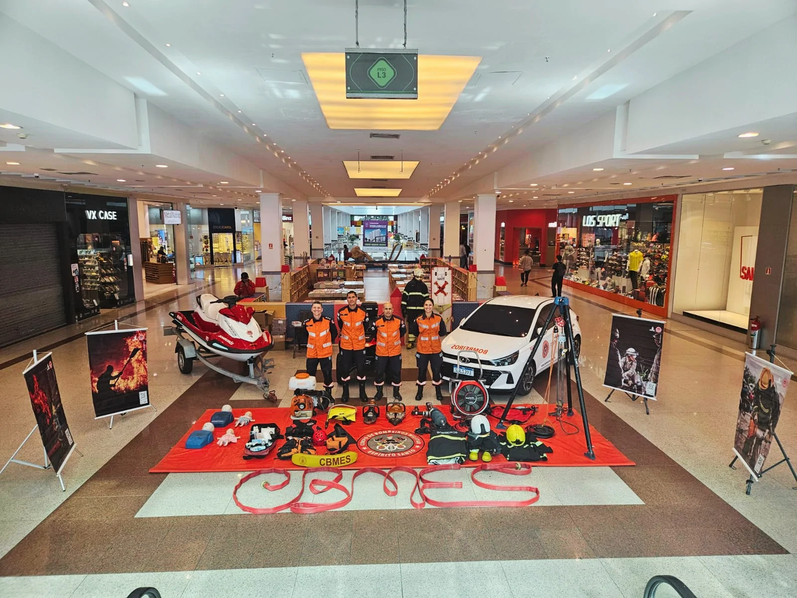 Exposição de Veículos e Equipamentos do CBMES