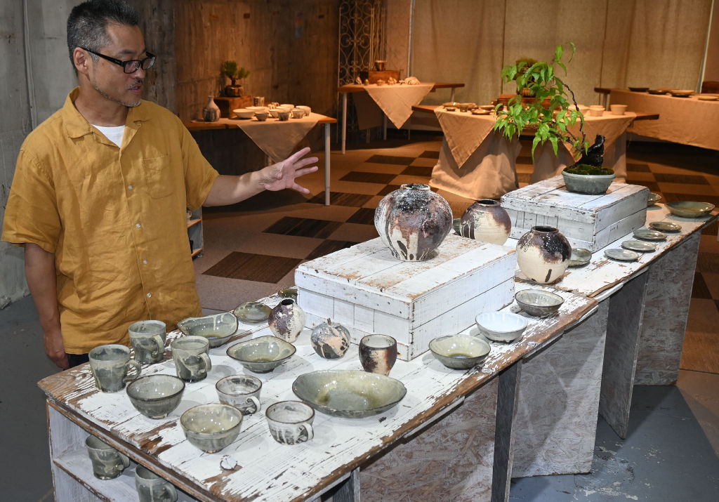 河内啓 個展