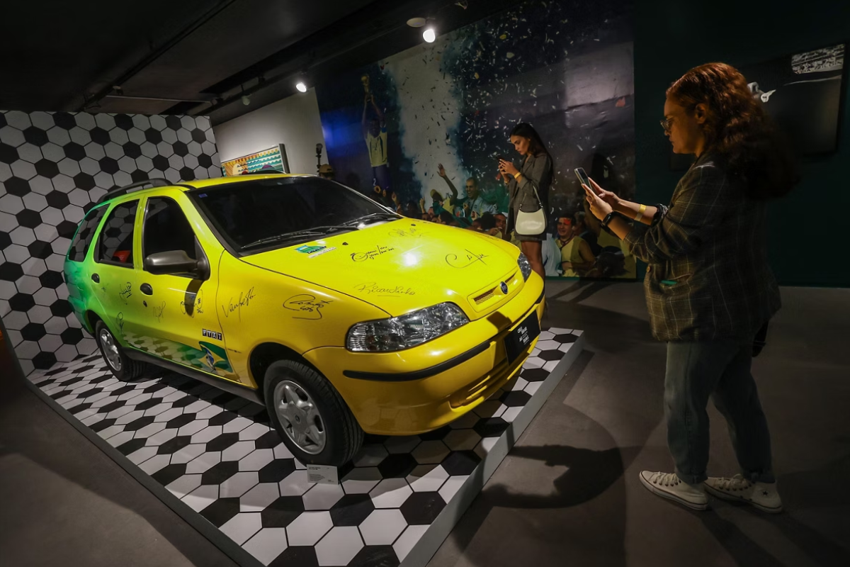Celebrar as ruas: 50 anos de Fiat e brasilidade na Casa Fiat de Cultura