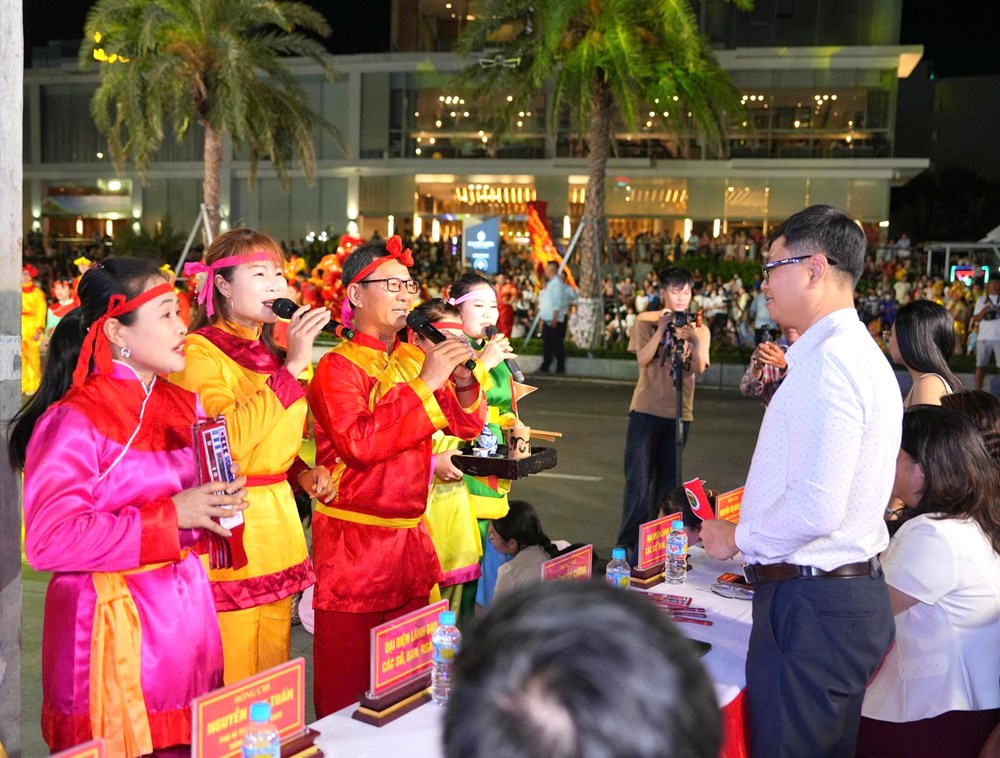 Carnival “Quy Nhơn Nam - Về miền biển gọi”