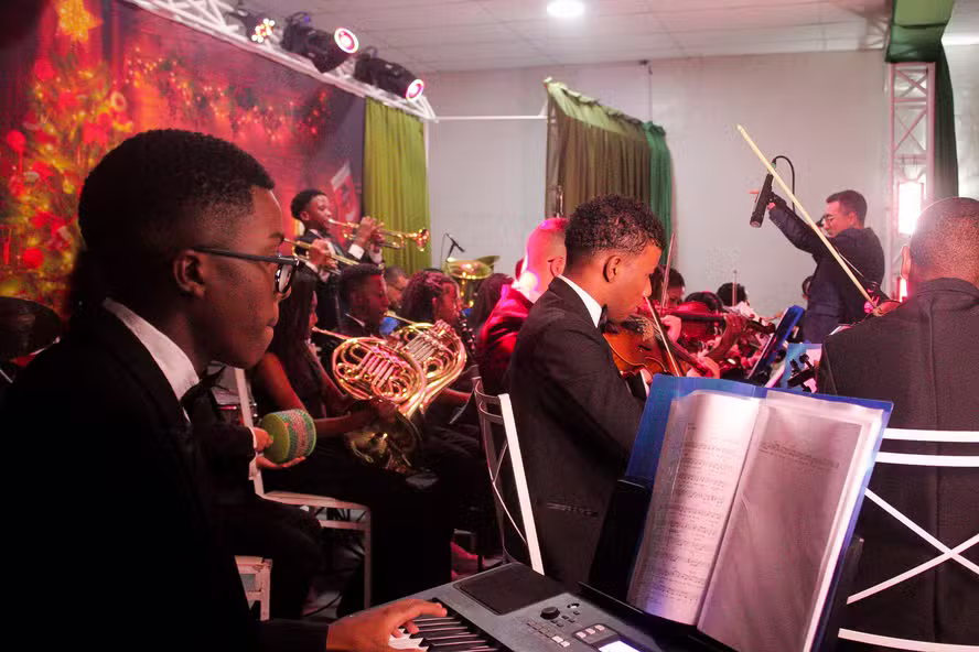Concerto da Orquestra Som Que Transforma