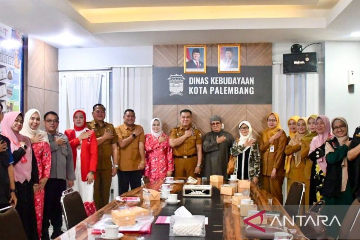 Parade Kebaya dan Zikir Akbar Edukasi Pencegahan LGBT