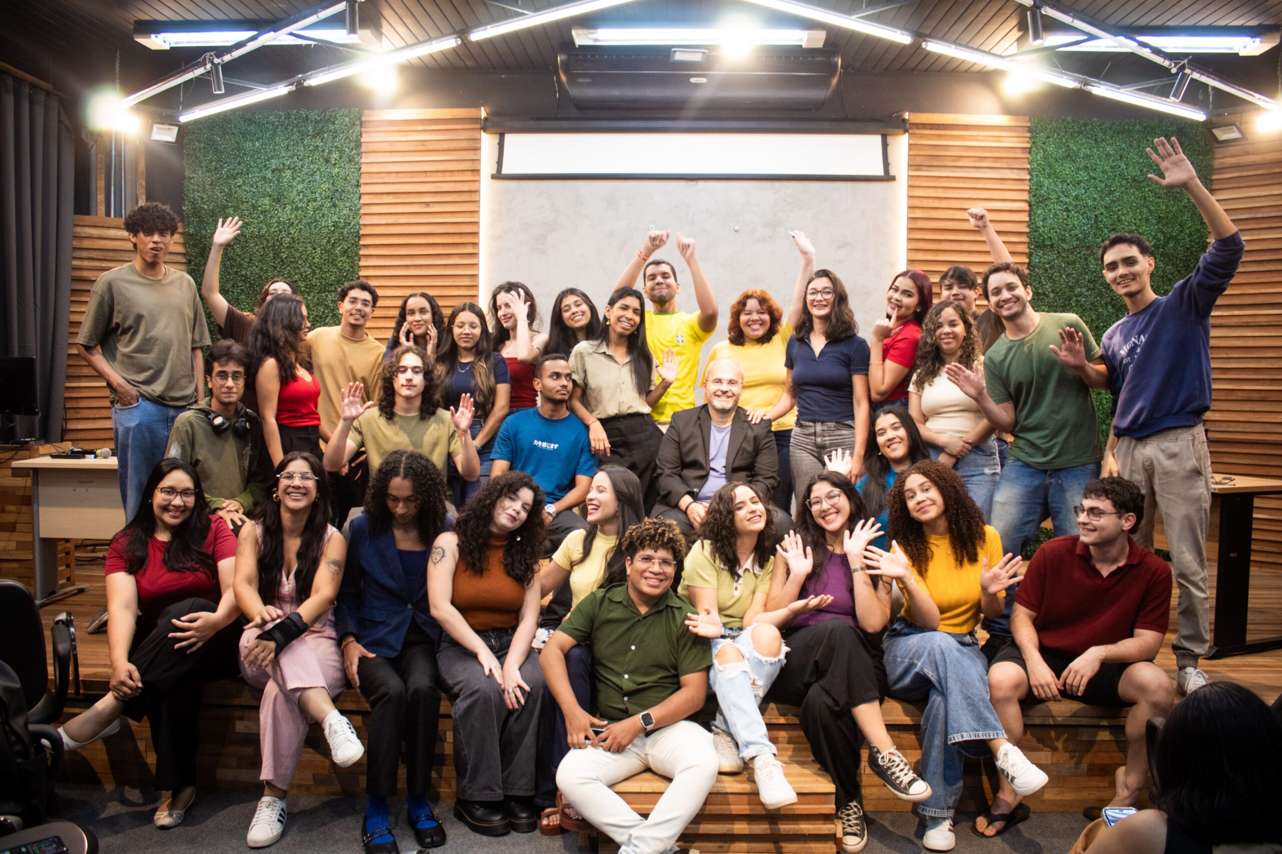 14ª Mostra de Comunicação Visual da Ufac – “A Cor e o Acaso Significativo”
