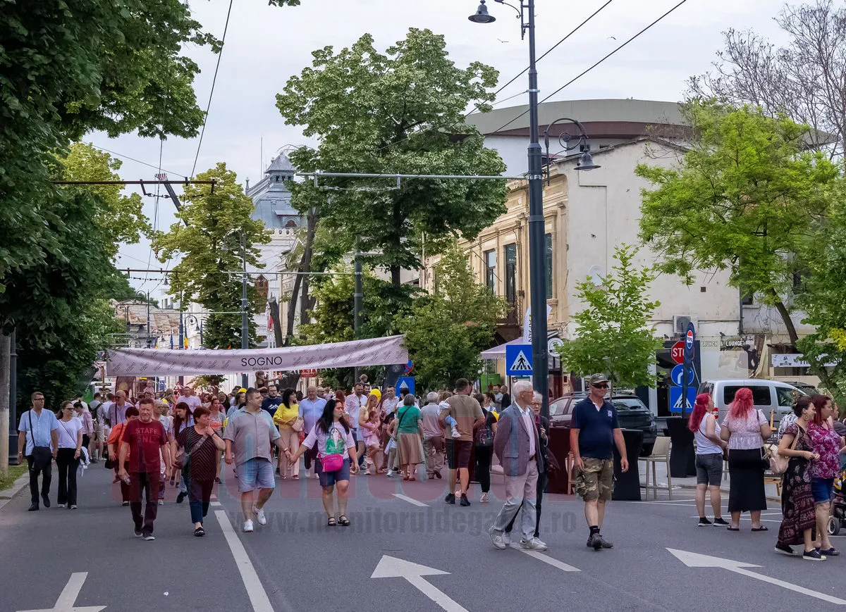 Evenimente stradale: Paradă militară, sport și pictură live