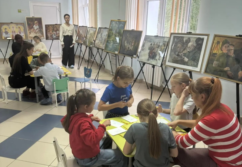 Выставка творческих работ учащихся детских школ искусств