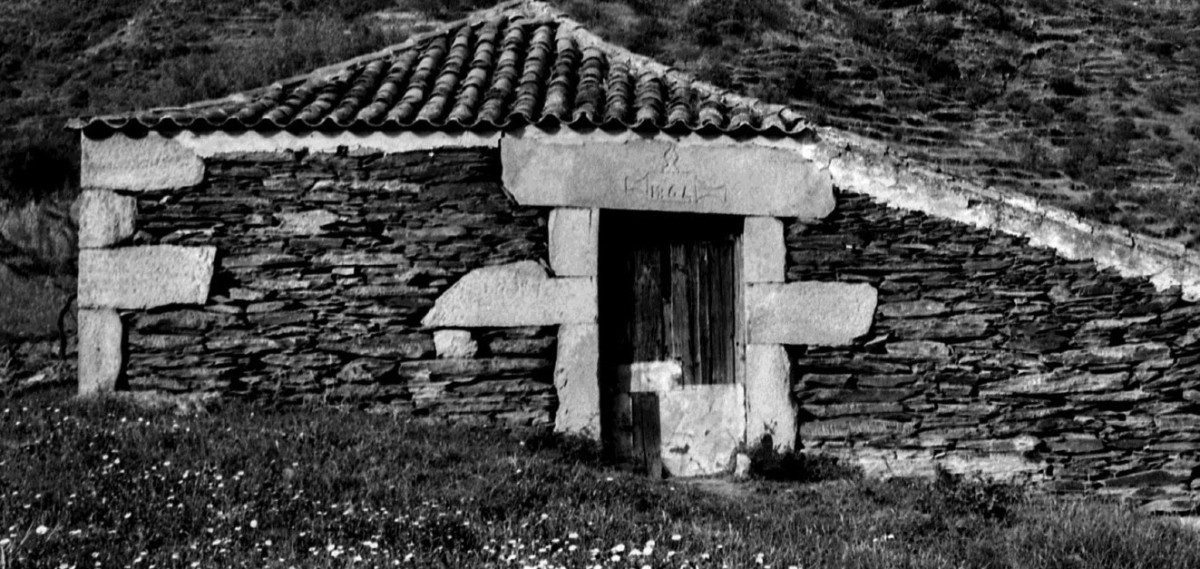 António Menéres – Percursos pela Arquitetura Popular no Douro