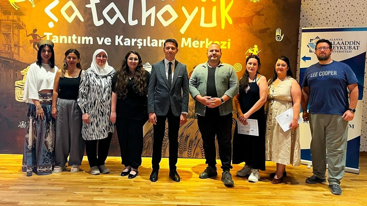 Neolitik Hafıza: Çatalhöyük Çağdaş Yorumlar Seramik Sergisi