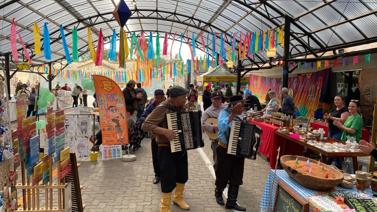Arraial da Economia Solidária em Praia Grande (SC)