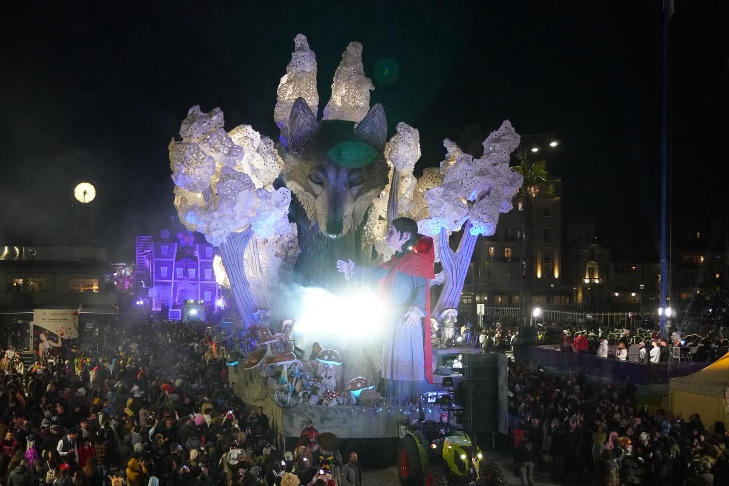 Carnevale di Viareggio d’estate