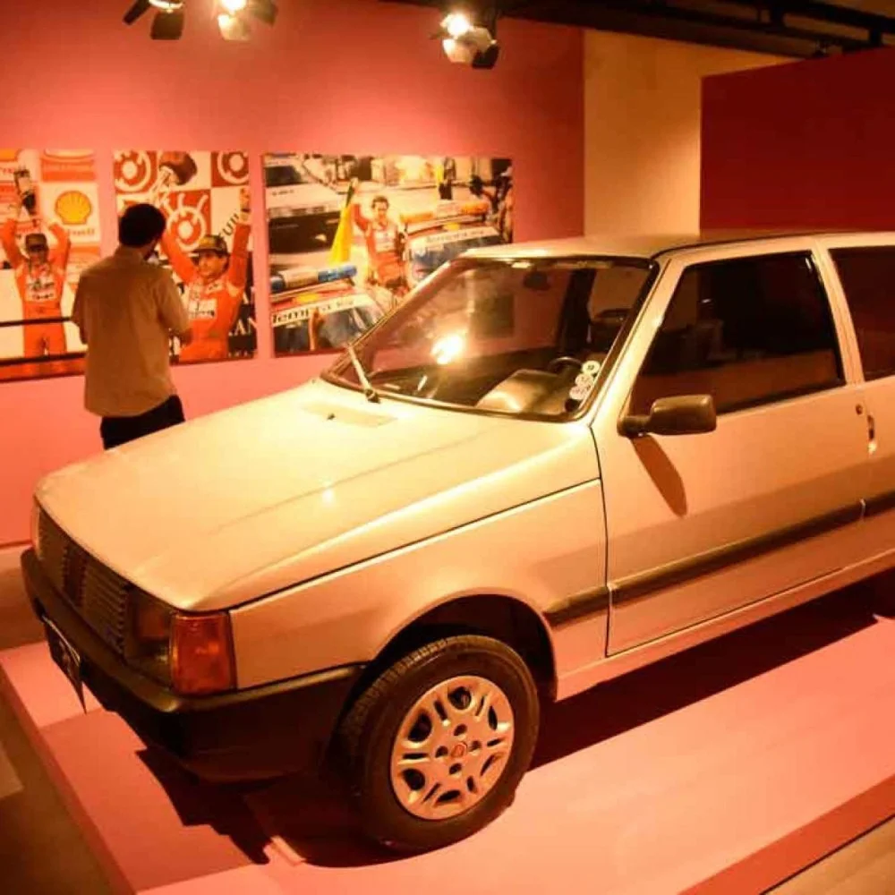 Celebrar as ruas: 50 anos de Fiat e brasilidade