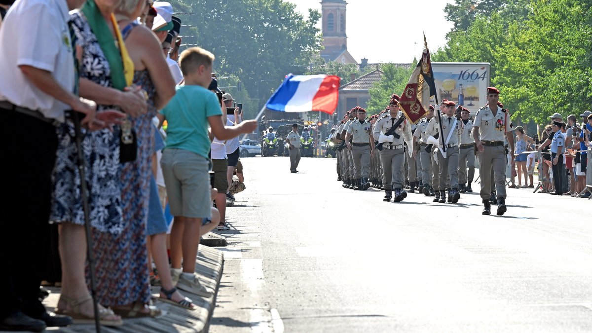 Cérémonies du 14-Juillet à Montauban