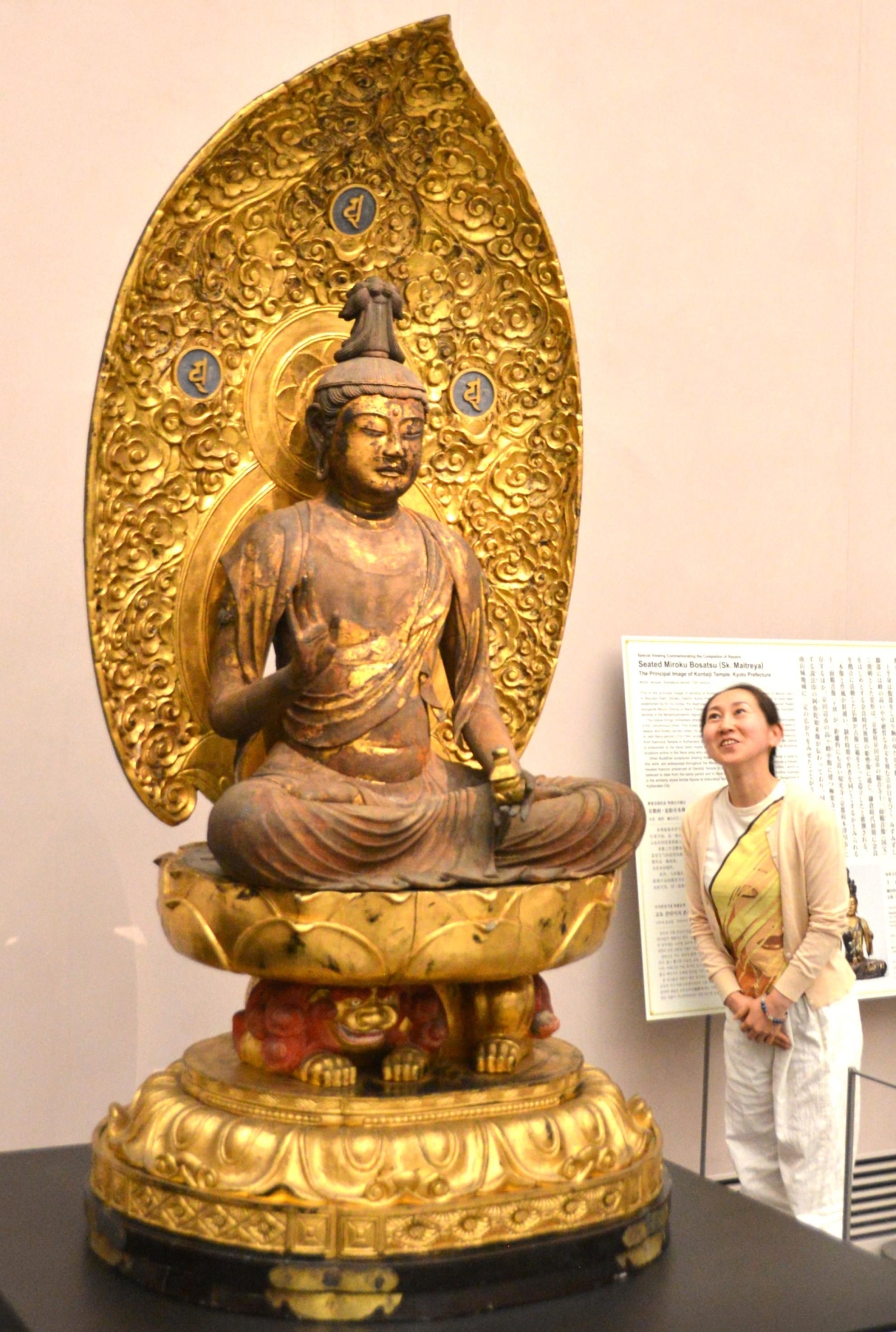 金胎寺本尊弥勒菩薩坐像 特別公開