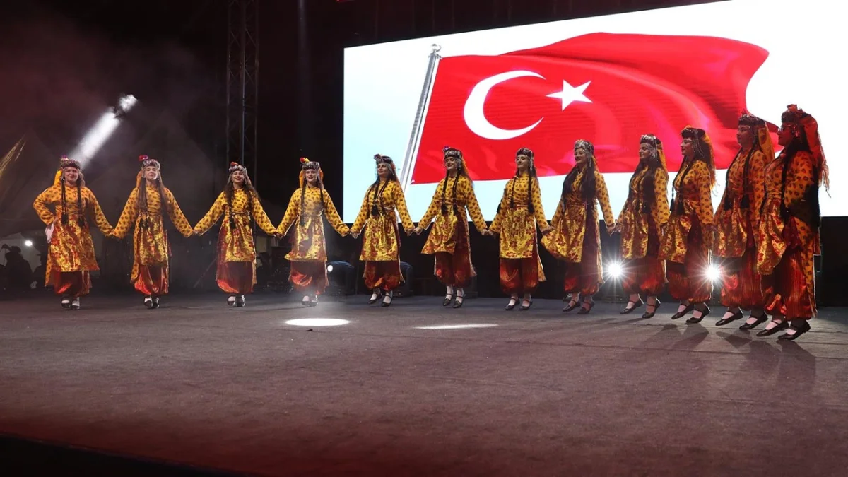 36. Uluslararası Samsun Halk Oyunları Festivali