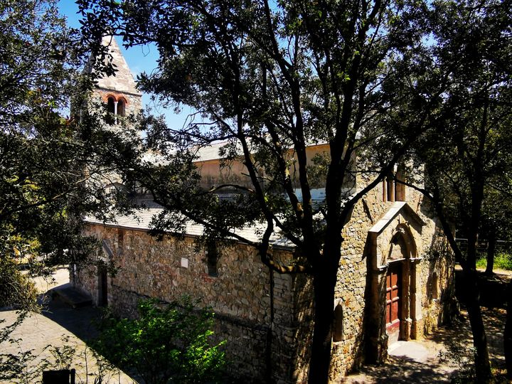 Aria, meraviglia tra mare, colline e musica