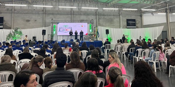 IV Feira do Livro de Palmitinho