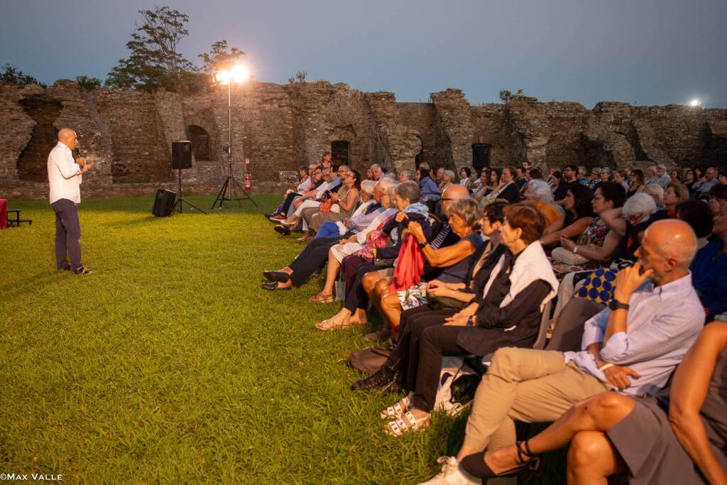 Portus Lunae Art Festival