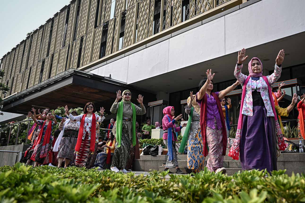 Pertunjukan Tari Berkebaya