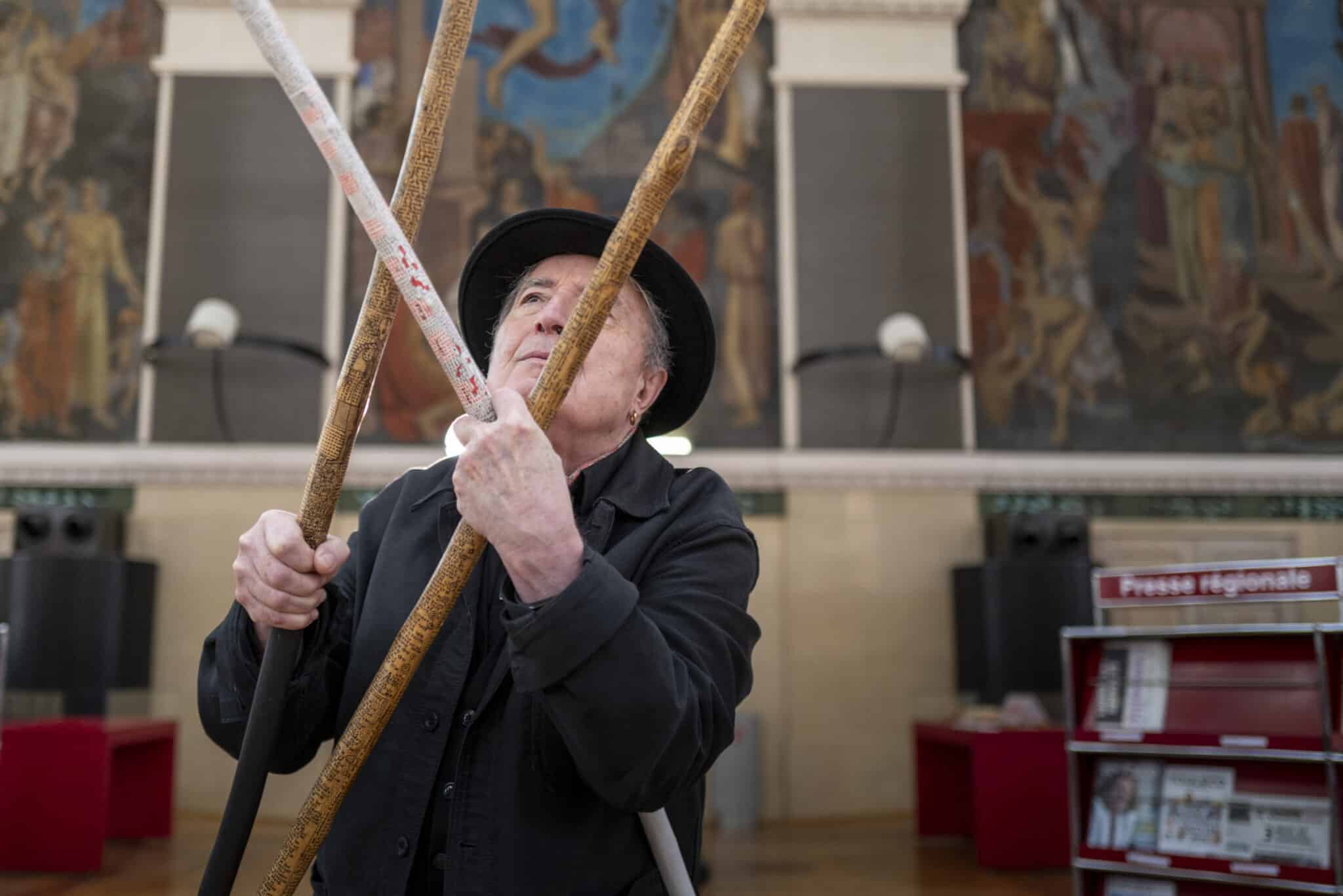 Exposition Serge Pey : « La parole des bâtons »