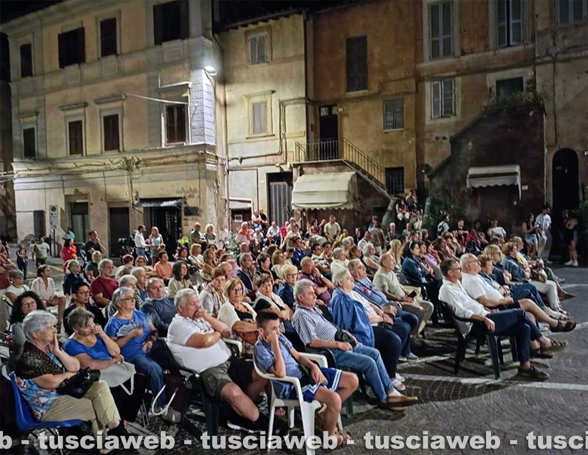 Concerto sotto Rocca Farnese, omaggio della banda al tenore Beniamino Gigli