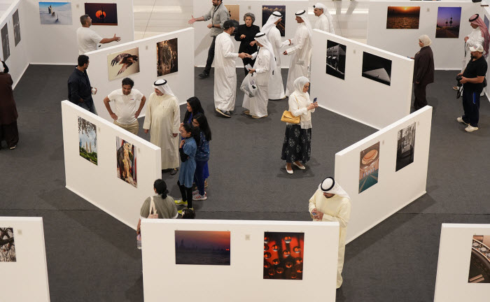معرض نور 9