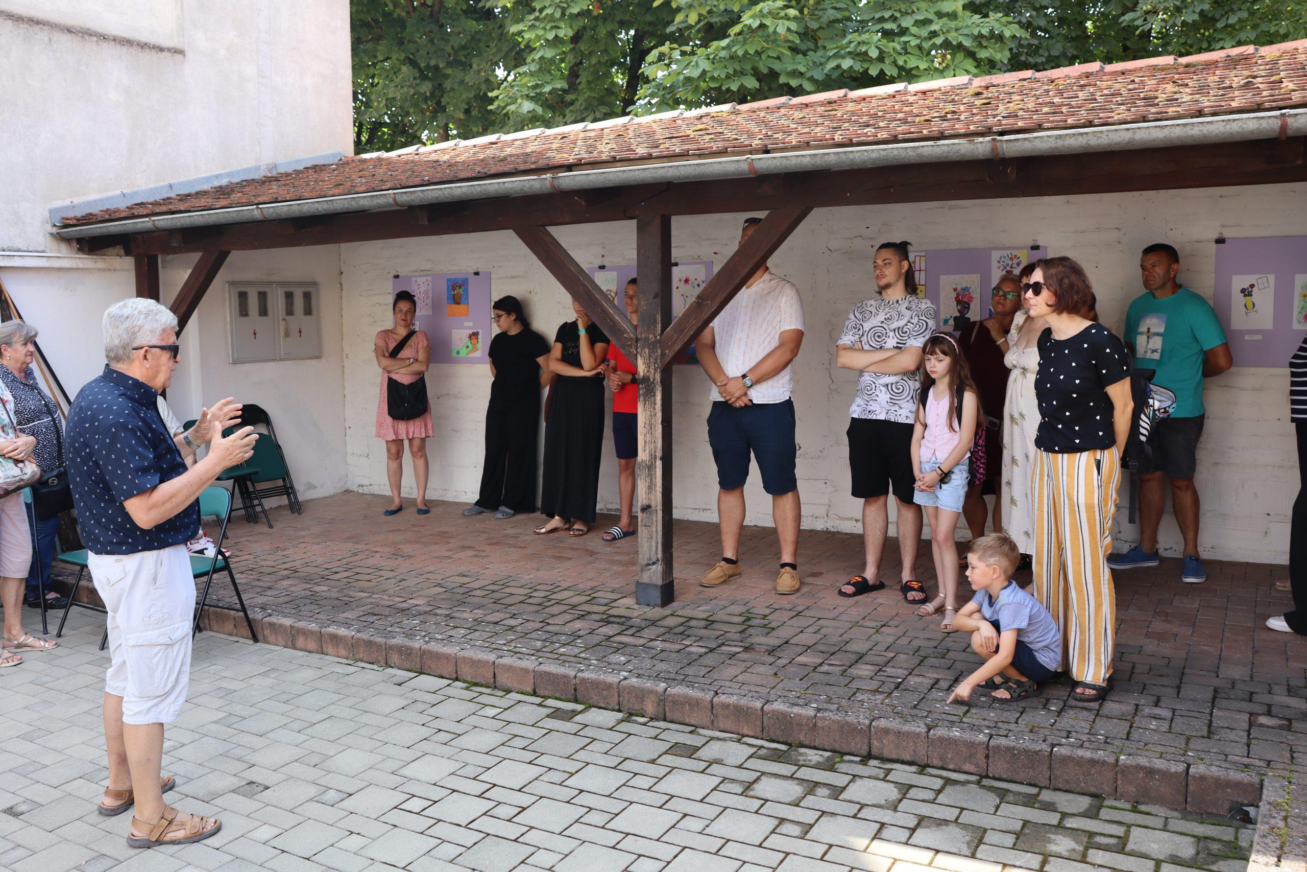 Pop up izložba juniora Križevačkog likovnog kruga
