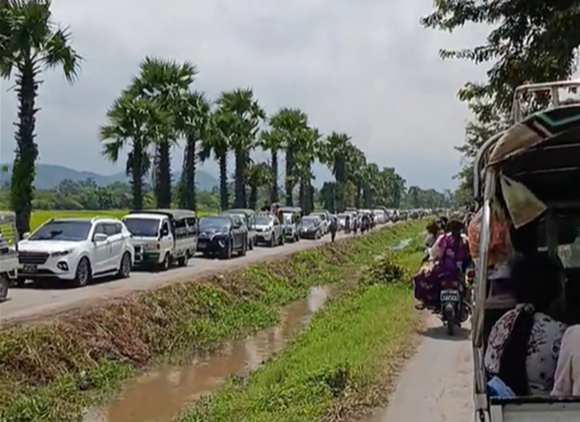 တောင်ပြုံးပွဲတော်