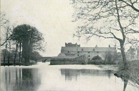 Exhibition of vintage photographs