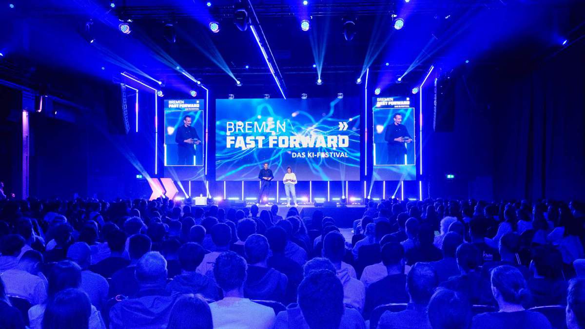 BREMEN FAST FORWARD