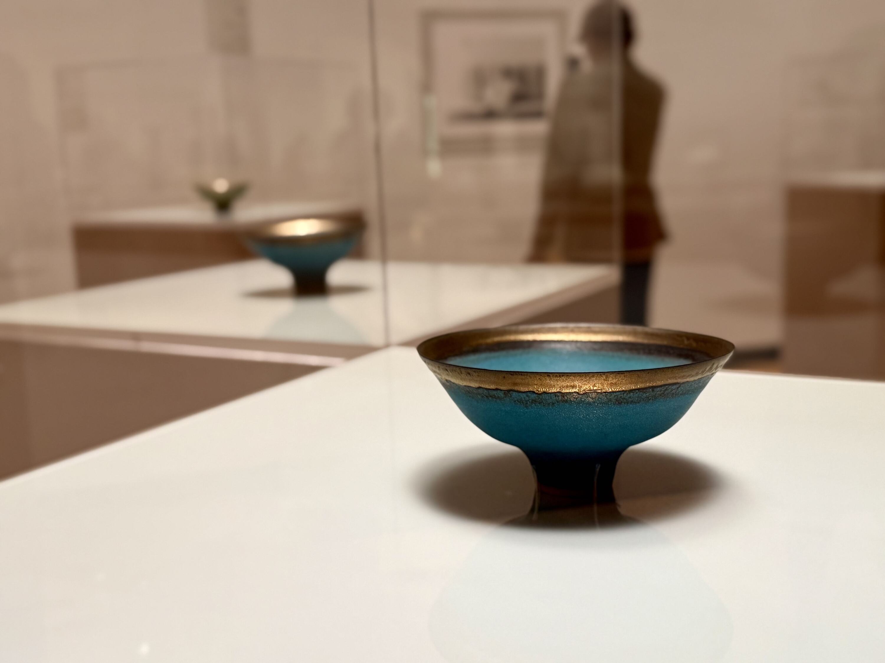 ルーシー・リー展―東西をつなぐ優美のうつわ―