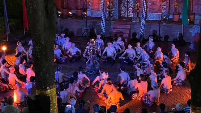 Geino Yamashirogumi Kecak Festival