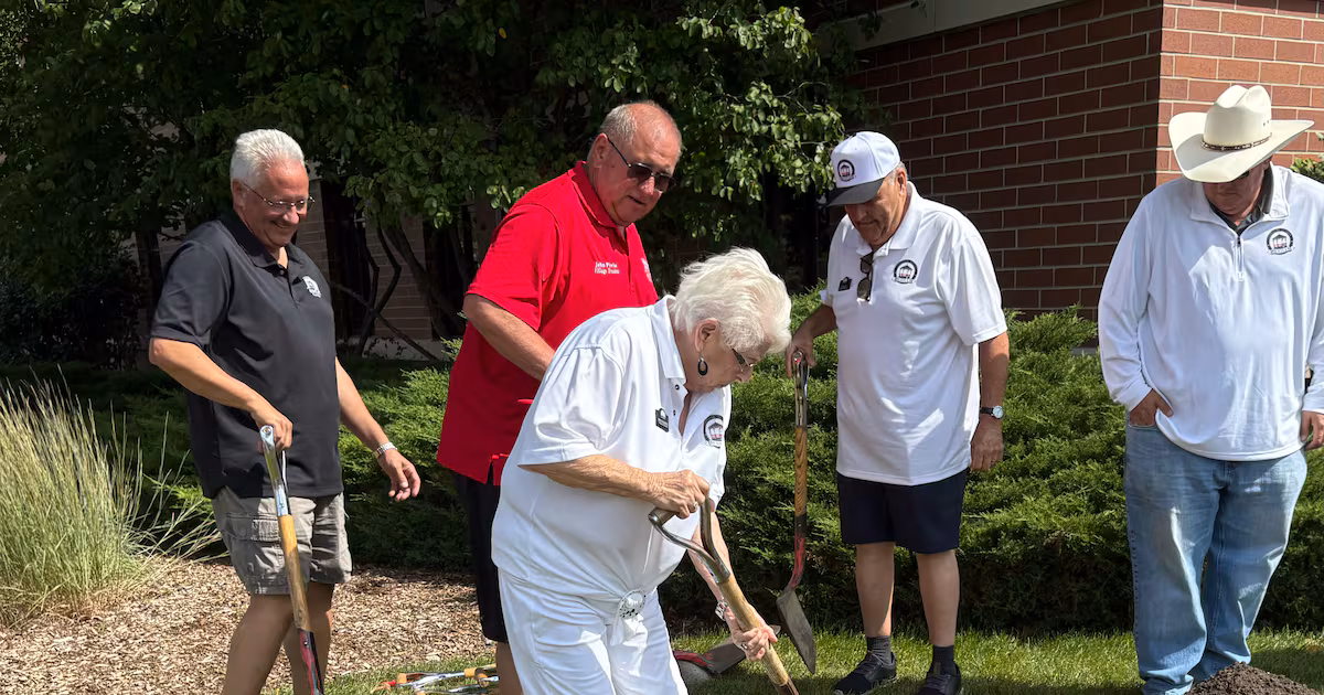Huntley’s 175th Anniversary Time Capsule Burial