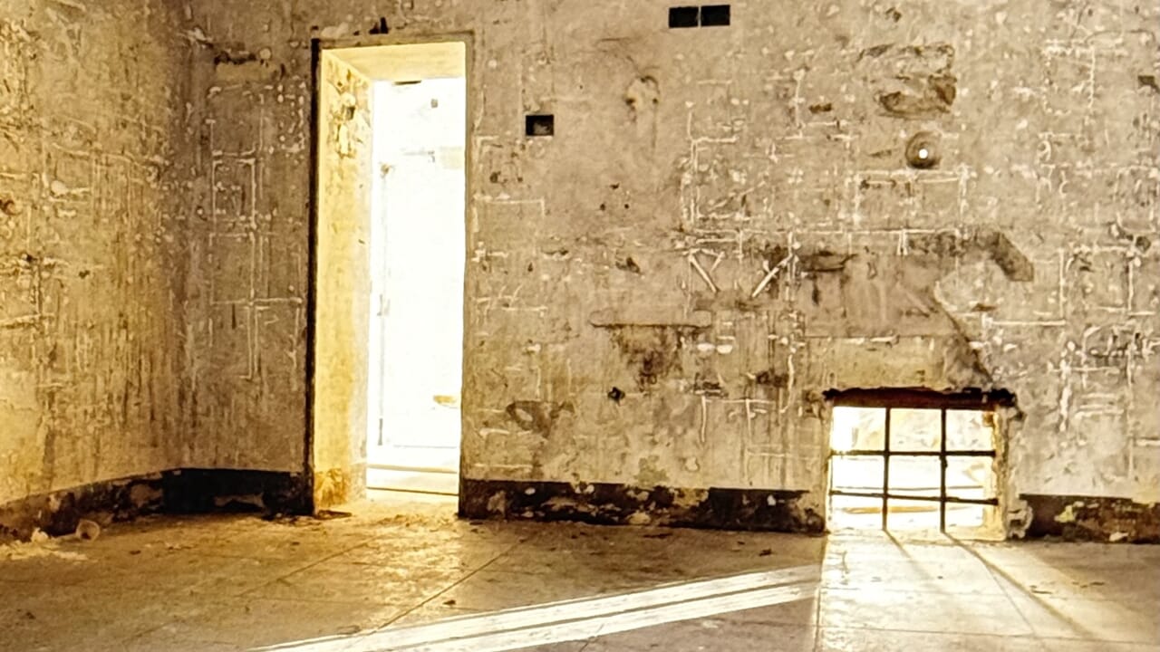 Mostra fotografica 'I giorni strappati' di Ulderica Da Pozzo