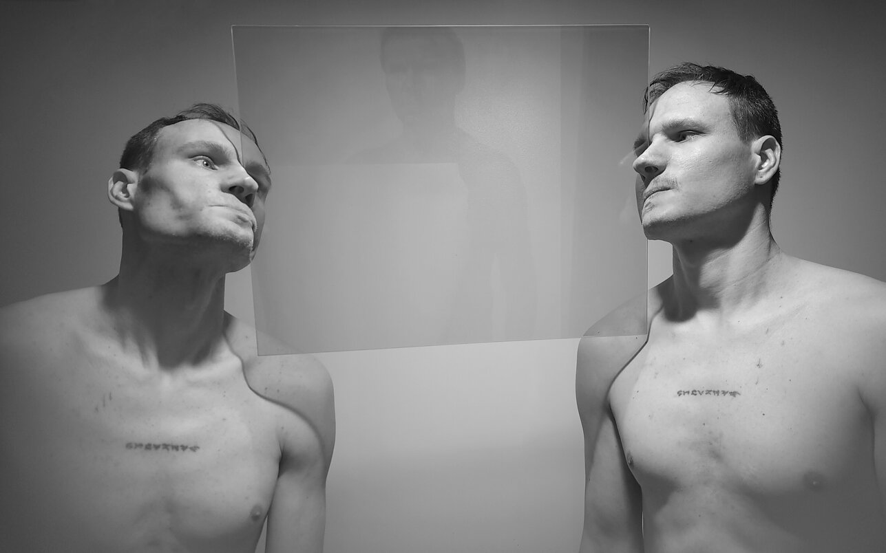 Brolių Gataveckų personalinė paroda „Kodas: aš esu“