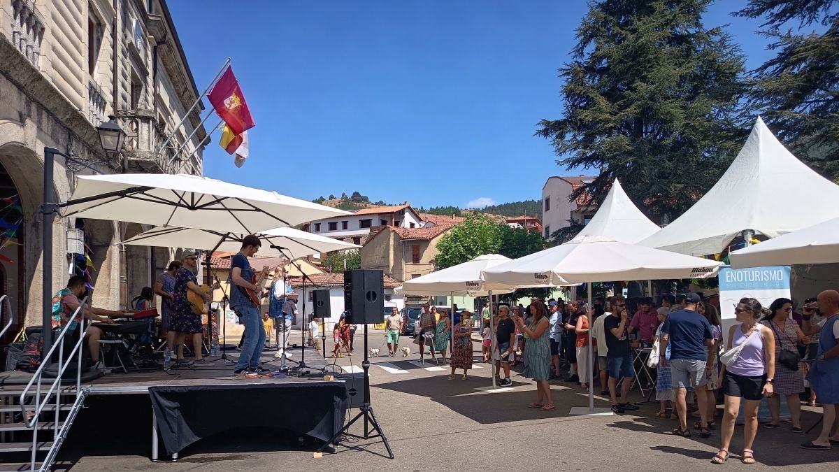 Feria del vermut y el aperitivo «Bata y Vermut»