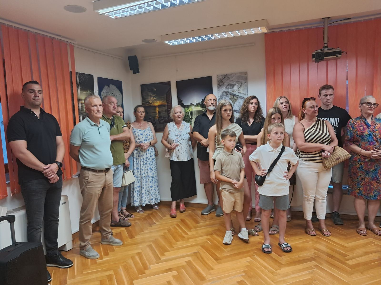 Izložba fotografija „Mojoj lijepoj zemlji Hrvatskoj“