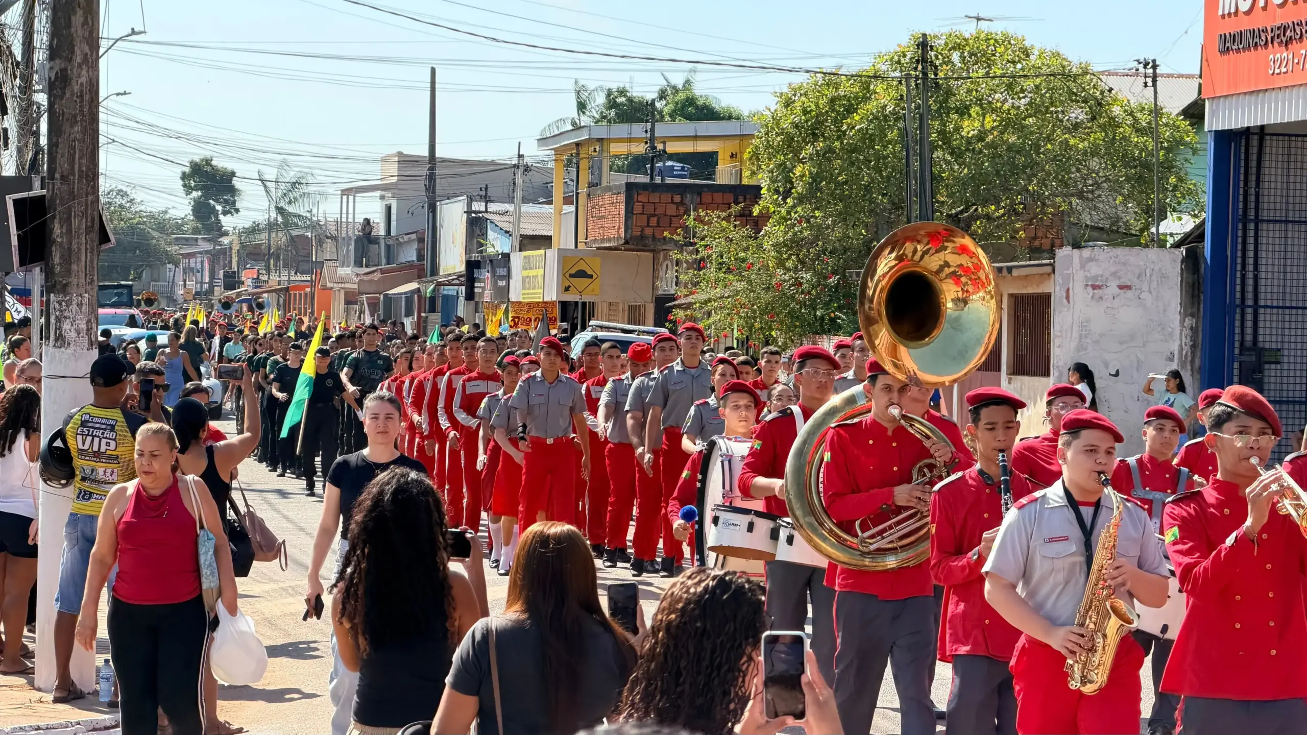 Desfile Cívico de 6 de Agosto
