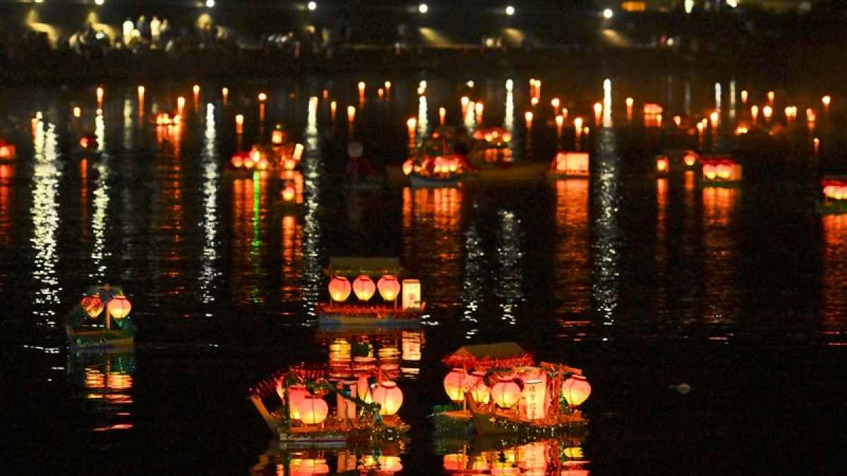 川尻精霊流し