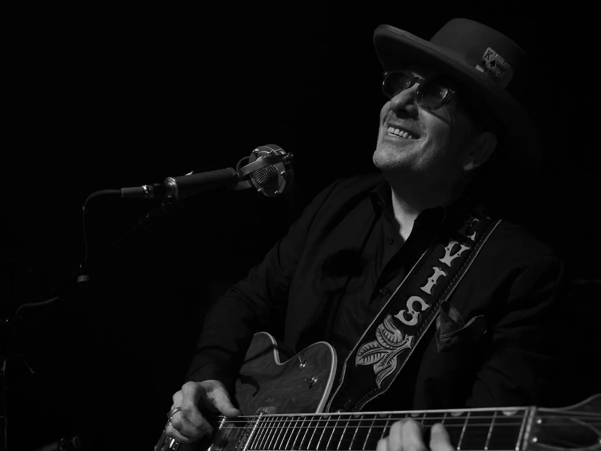Elvis Costello acoustic show in support of Owen Hart Foundation