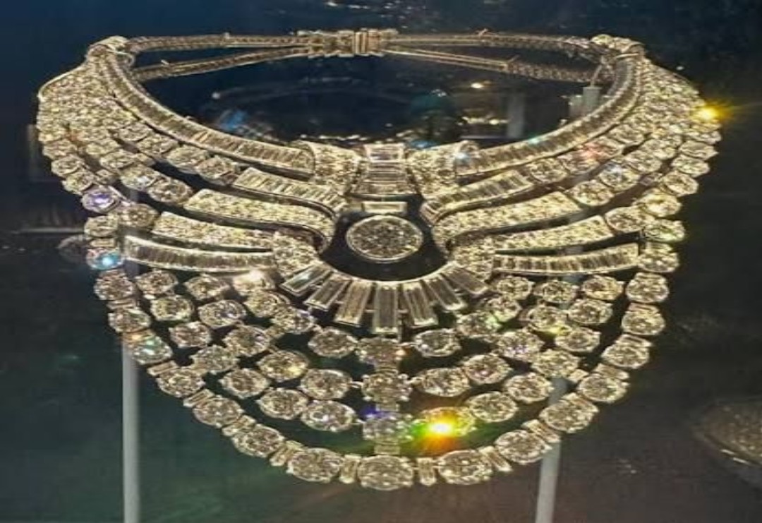 Pameran Van Cleef and Arpels