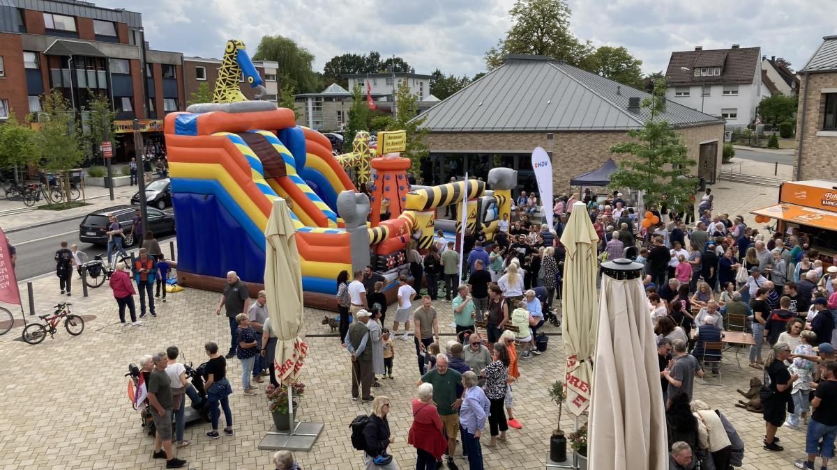 Straßenfest zum Bauabschluss der Tecklenburger Straße