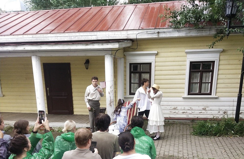 Лаборатория Казанского ТЮЗа, посвященная творчеству Льва Толстого
