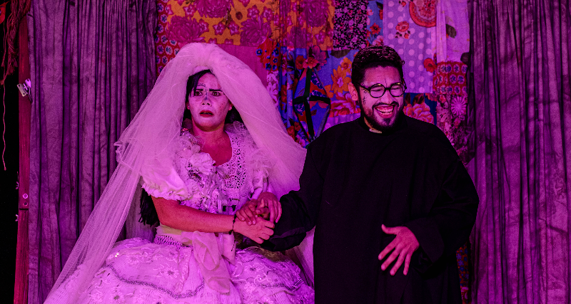 Espetáculo Teatral “Anarriê”