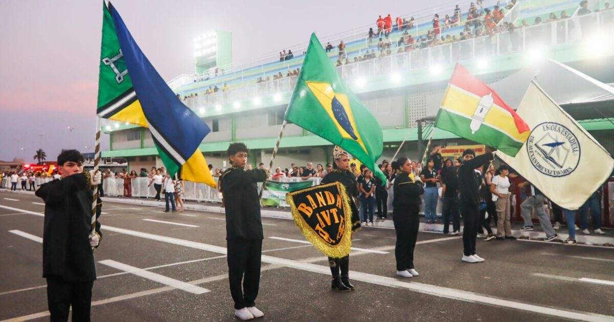 Desfile Cívico Estudantil 2026