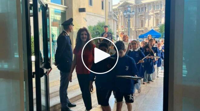 La storia in divisa: viaggio nella memoria della Polizia di Stato