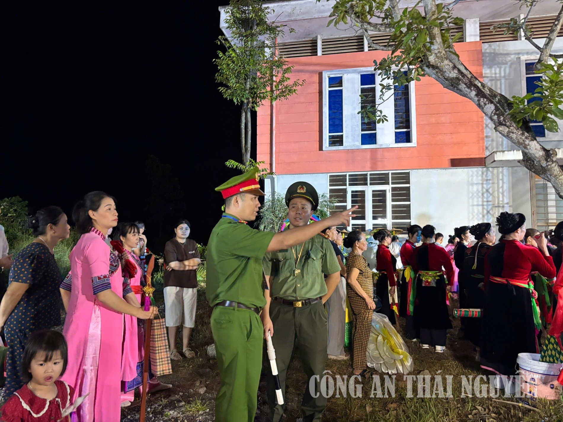 Liên hoan nghệ thuật quần chúng “Tiếng hát đại đoàn kết” xã An Khánh, tỉnh Thái Nguyên lần thứ nhất năm 2026 và chương trình “An Khánh vui hội trăng rằm - Mùa trăng yêu thương”