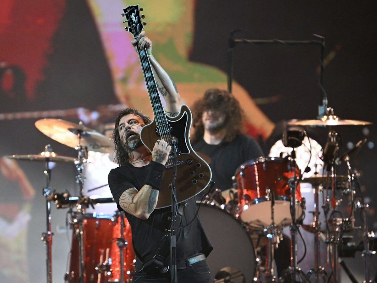 Concert: Foo Fighters and Queens of the Stone Age
